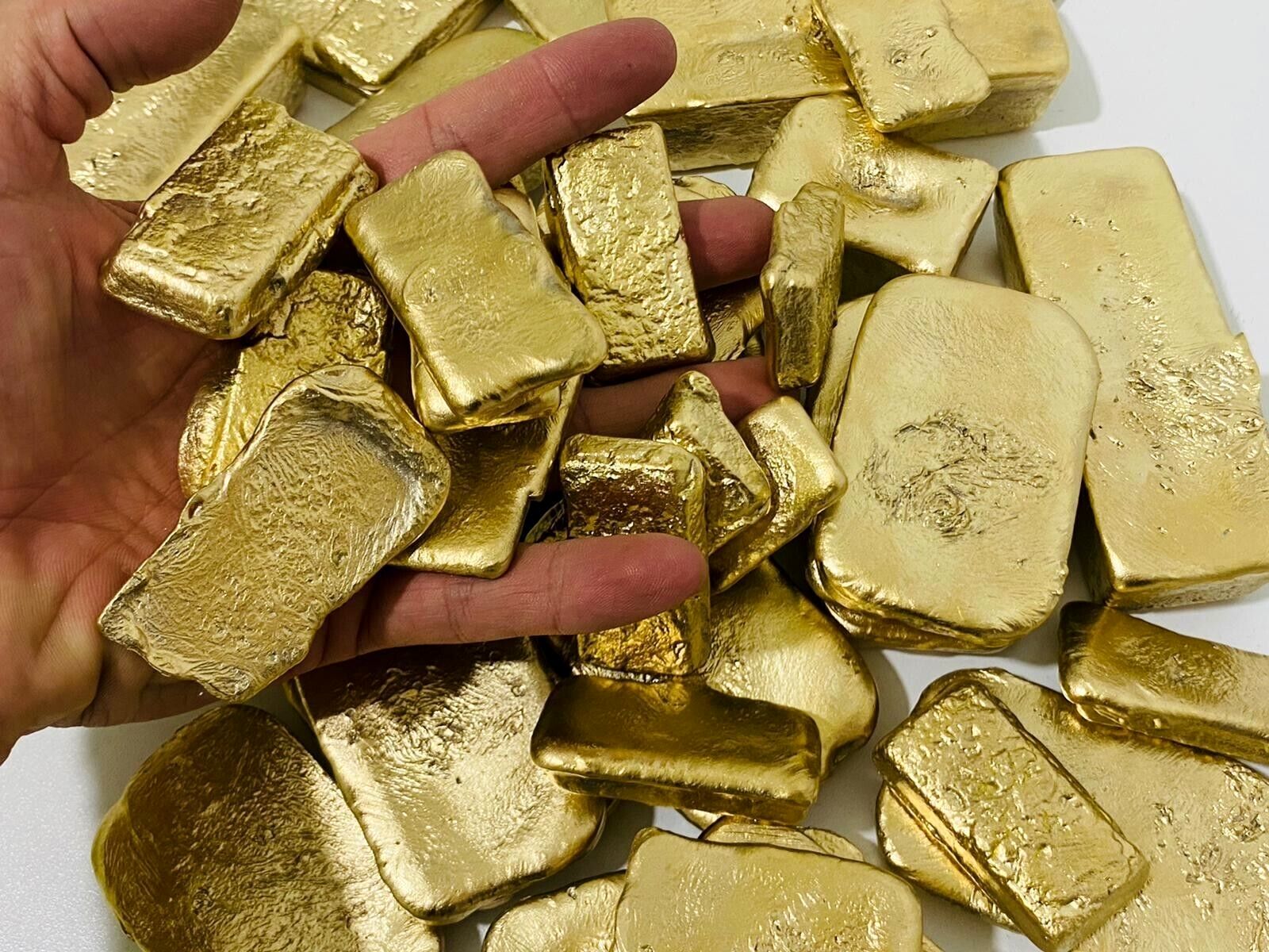 انگ طلای آب شده
